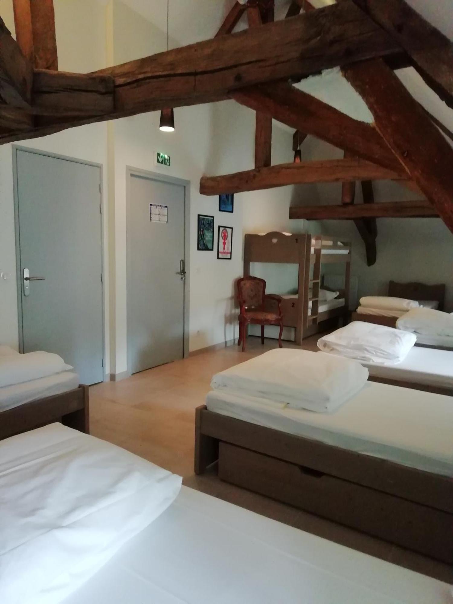 L'Auberge De Трени Стая снимка