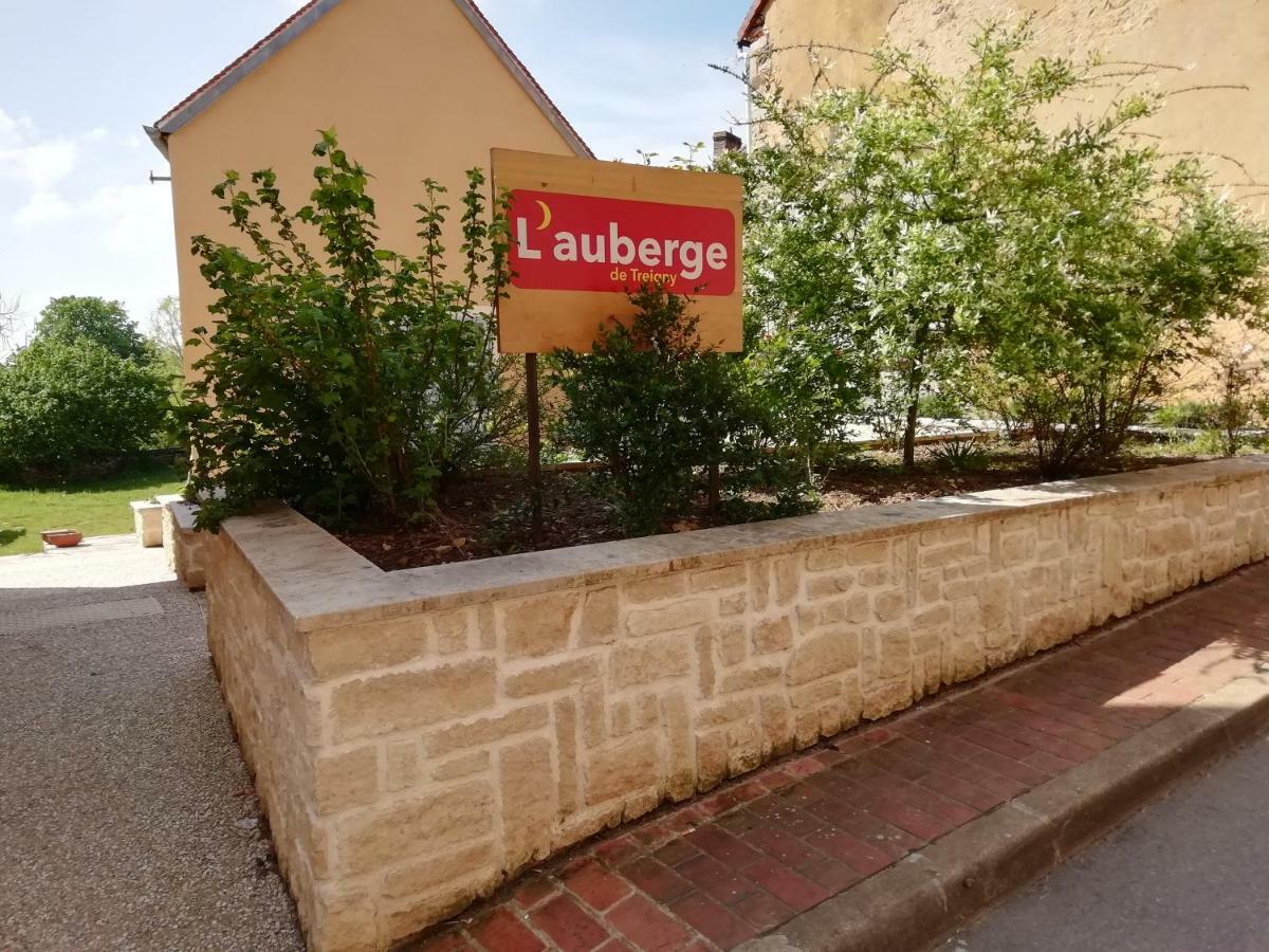 L'Auberge De Трени Екстериор снимка